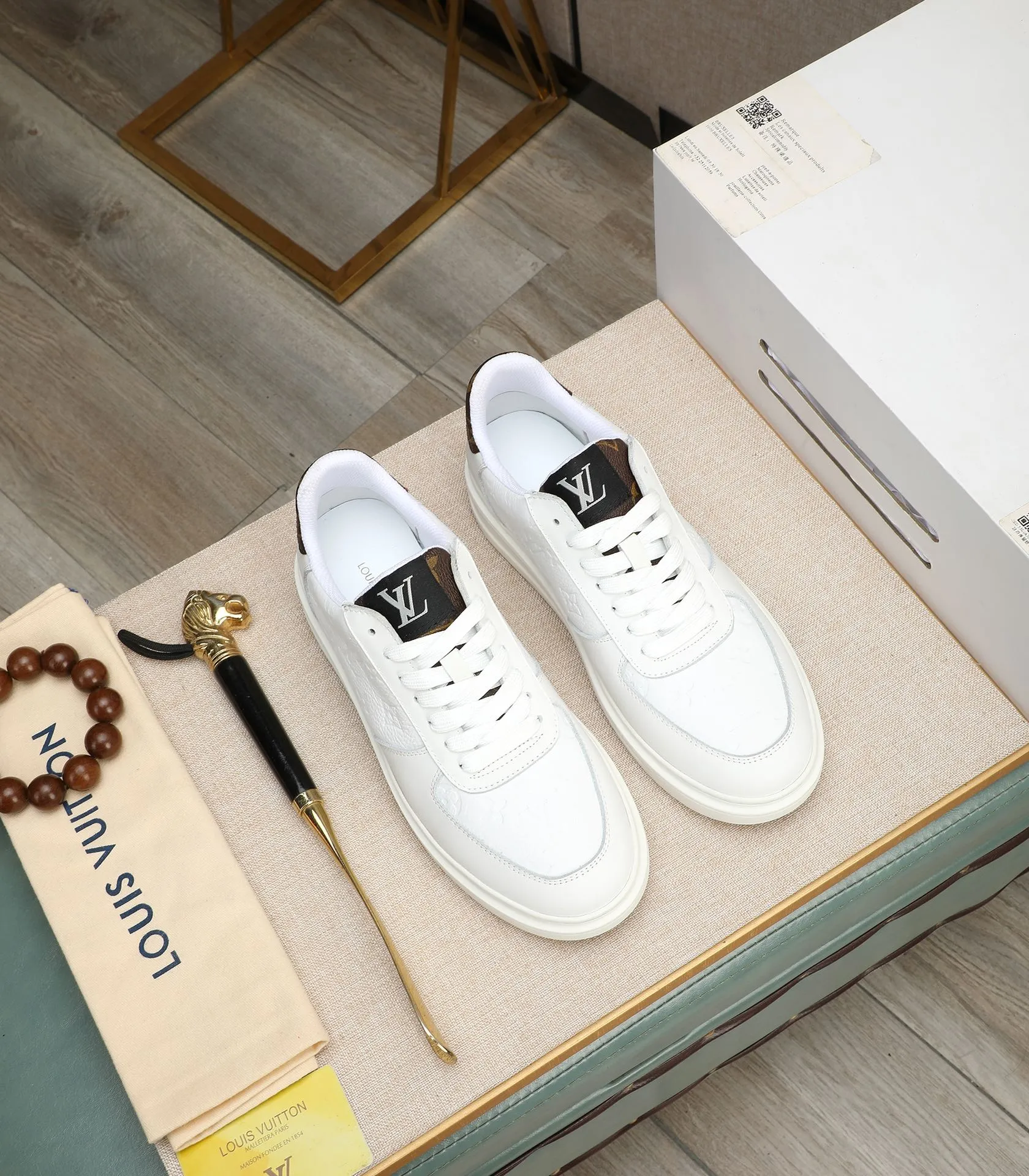 Men's shoes 💰540 💰(Niuli: full package) louis vuitton (Louis Vuitton/lv) top 🔍🔍 new models are on sale at the same time at the counter. The upper 🇮🇹 is imported from Italy, first-layer cowhide, and the lining is fully imported cowhide. 💪💪, completely 1⃣️ to 1 ⃣️Re-engraved🇮🇹💪💪, ⚠Sole: The original sole is specially provided by the original factory, the exclusive movable molded sole is super comfortable, ⚠The original factory follows the order, 🔍🔍high quality, you can enter and exit the counter at will, welcome to compare⚠. Code number:38-44